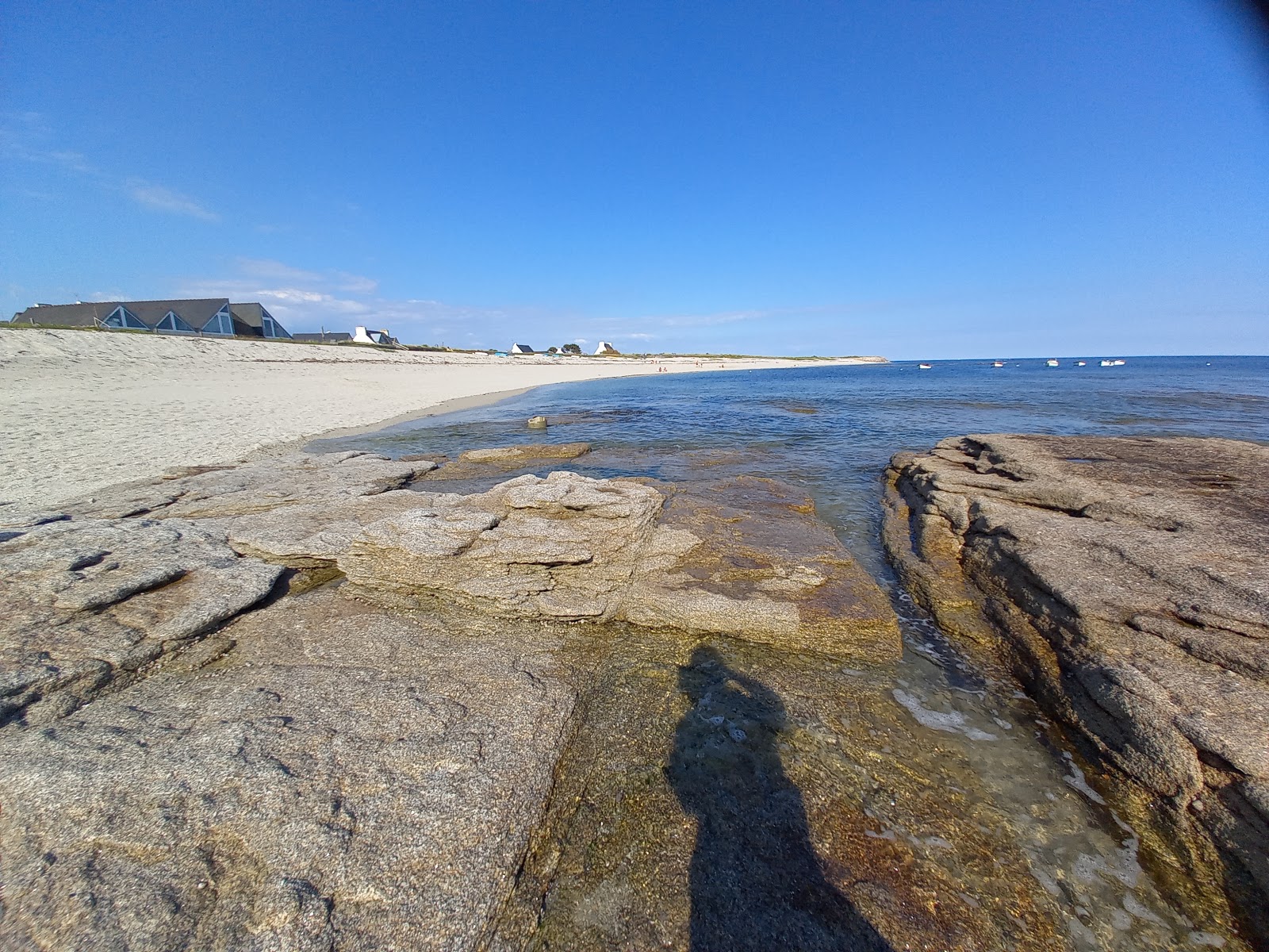 Foto af Pors Treillen med hvidt sand overflade