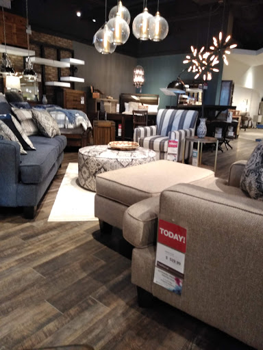 Furniture Store «Art Van Furniture - Clinton Township», reviews and photos, 33801 Gratiot Ave, Charter Twp of Clinton, MI 48035, USA