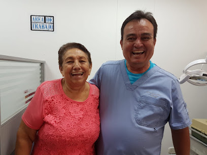 Consultorio Odontología Floridablanca DRA. CLAUDIA MEDINA diseño de sonrisa ortodoncia blanqueamientos implantes