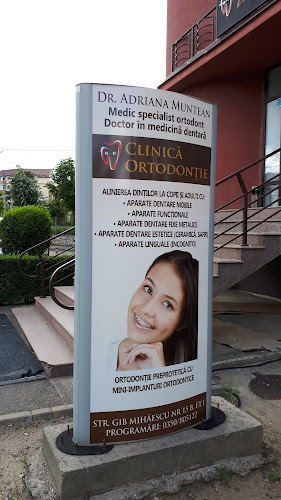 Dr. Adriana MUNTEAN - Dentist