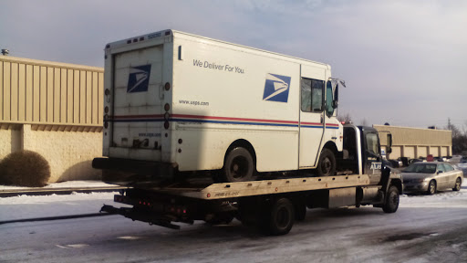 Shipping and Mailing Service «UPS Customer Center», reviews and photos, 4300 E 68th St, Cleveland, OH 44105, USA