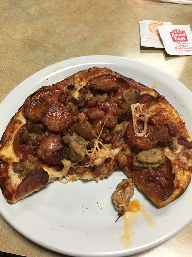 Pizza Restaurant «Round Table Pizza», reviews and photos, 2854 Mountain Blvd, Oakland, CA 94602, USA