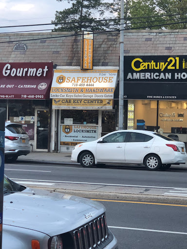 Locksmith «Safehouse Locksmith & Hardware», reviews and photos, 18811 Union Tpke, Flushing, NY 11366, USA