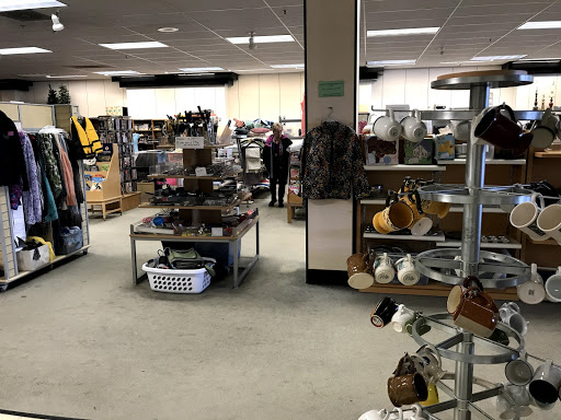 Thrift Store «Wonderland Thrift Shop», reviews and photos, 28 Portsmouth Ave, Stratham, NH 03885, USA