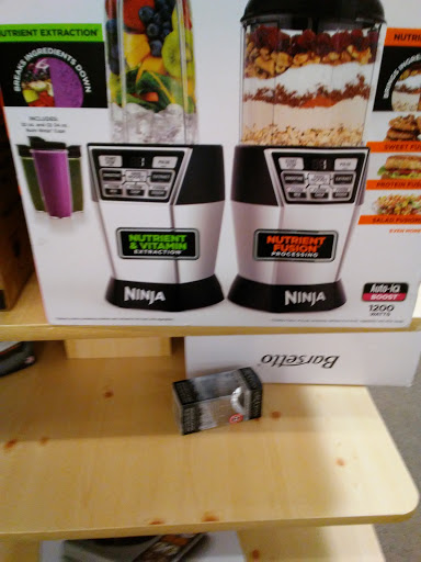 Department Store «Boston Store Clearance Center», reviews and photos, 5659 S 27th St, Milwaukee, WI 53221, USA