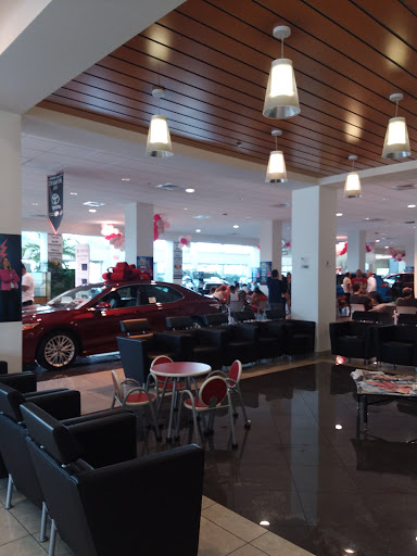 Toyota Dealer «AutoNation Toyota Weston», reviews and photos, 4050 Weston Rd, Davie, FL 33331, USA