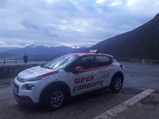 Super Conduite à Drumettaz-Clarafond, Savoie