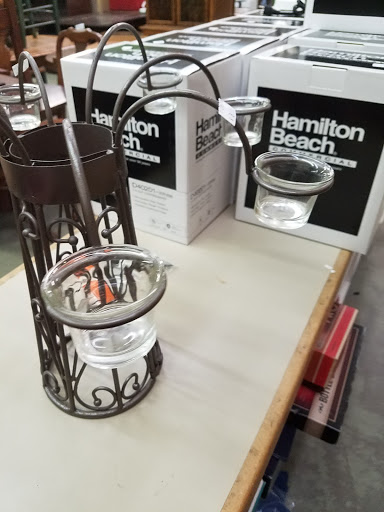 Donations Center «Kent Habitat ReStore», reviews and photos