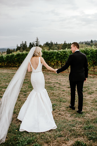 Restaurant «Oswego Hills Vineyard», reviews and photos, 450 Rosemont Rd, West Linn, OR 97068, USA