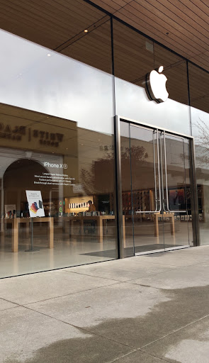 Computer Store «Apple Alderwood Mall», reviews and photos, 3000 184th St SW, Lynnwood, WA 98037, USA