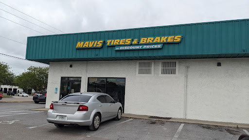 Tire Shop «National Auto Service Center», reviews and photos, 1810 Main St, Dunedin, FL 34698, USA