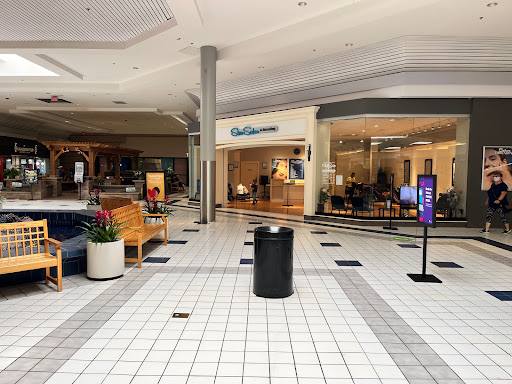New Towne Mall, 400 Mill Ave SE C8, New Philadelphia, OH 44663, USA, 