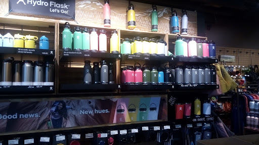 Camping Store «REI», reviews and photos, 1590 Leucadia Blvd, Encinitas, CA 92024, USA