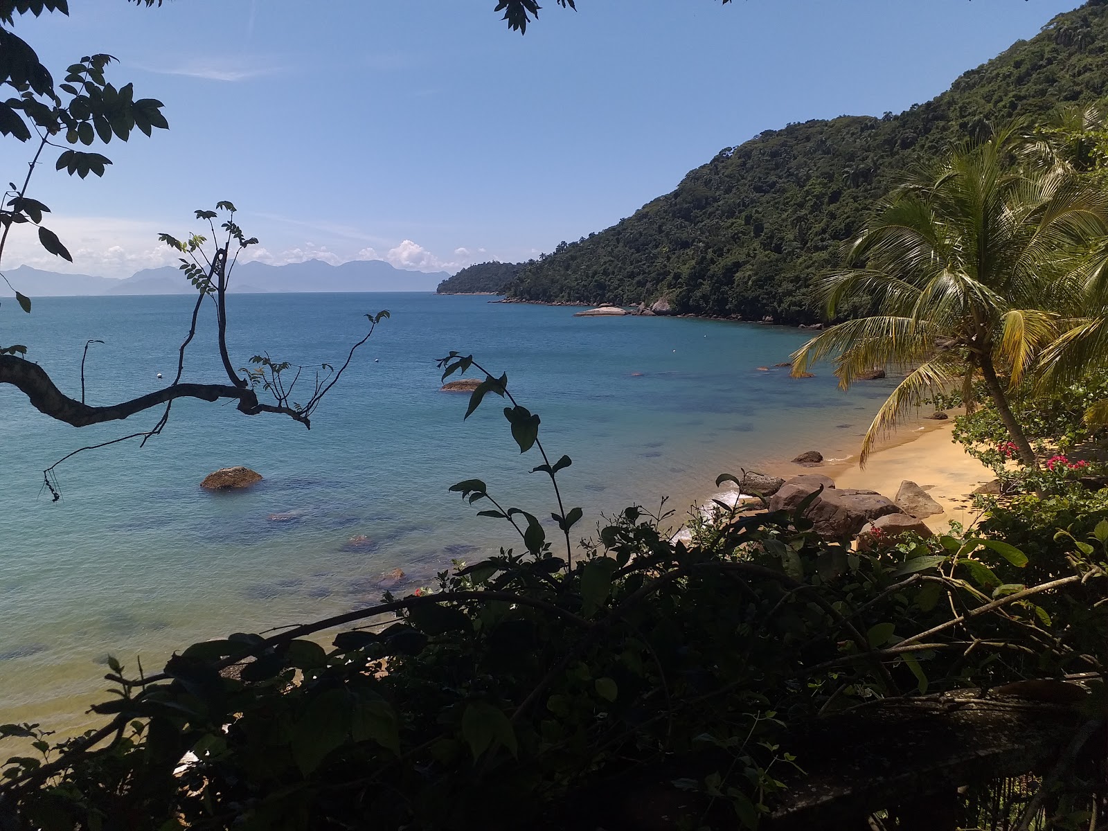 Fotografija Praia de Arrecifes z ravna obala