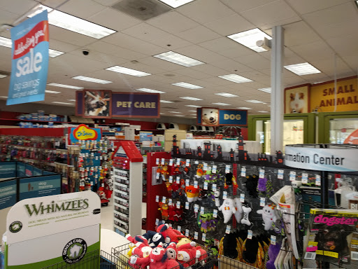 Pet Supply Store «Petco Animal Supplies», reviews and photos, 3012 Bridgepointe Pkwy, San Mateo, CA 94404, USA