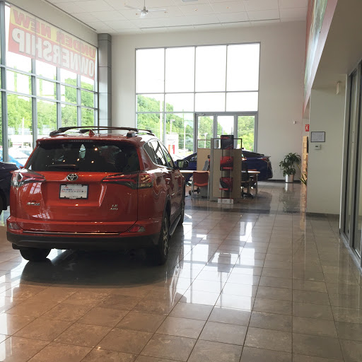 Toyota Dealer «Curry Toyota Of Connecticut», reviews and photos, 832 Straits Turnpike, Watertown, CT 06795, USA