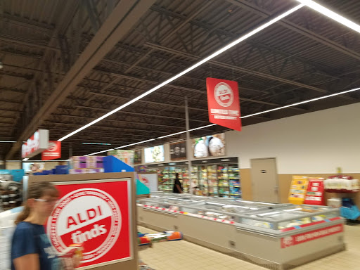 Supermarket «ALDI», reviews and photos, 707 S Wayne Rd, Westland, MI 48186, USA