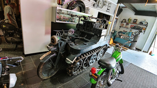 Motorcycle Dealer «Blue Moon Cycle», reviews and photos, 752 W Peachtree St, Norcross, GA 30071, USA