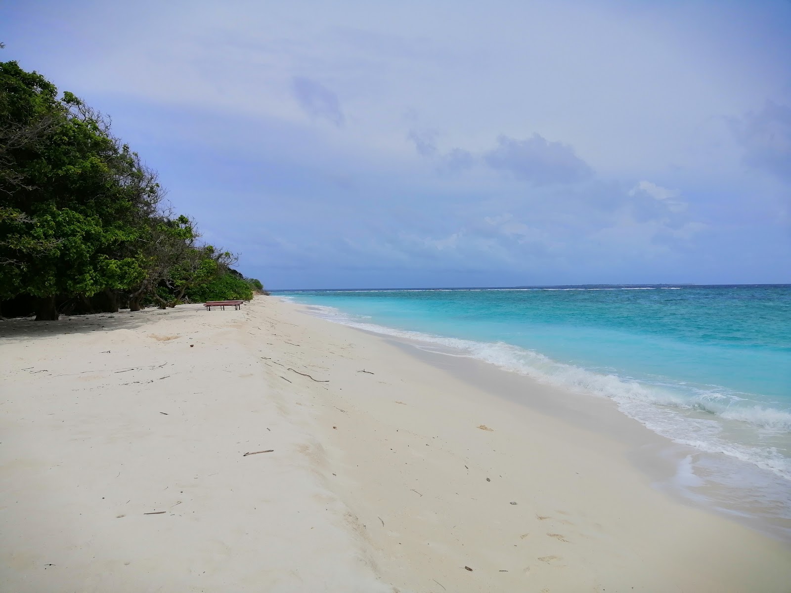 Φωτογραφία του Raiy Nika Beach ubicado en área natural