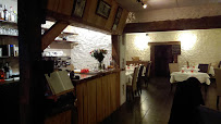 Atmosphère du Restaurant Auberge de la fontaine à Chaniers - n°5