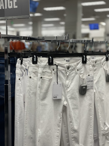 Department Store «Nordstrom Rack Janss Marketplace», reviews and photos, 145 W Hillcrest Dr, Thousand Oaks, CA 91360, USA