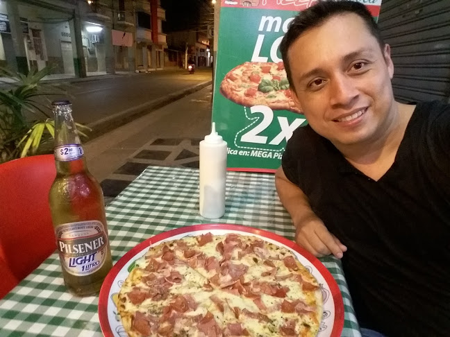 Opiniones de Pizzeria ''Piccola'' en Milagro - Restaurante