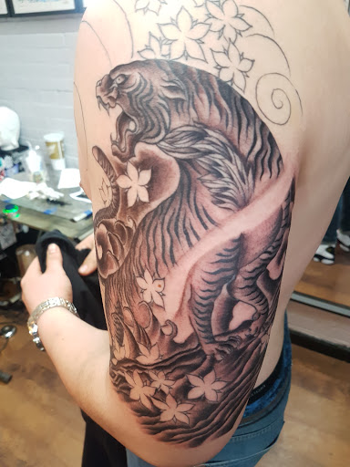 Tattoo Shop «Baby Blue», reviews and photos, 618 University Blvd E # 4, Silver Spring, MD 20901, USA