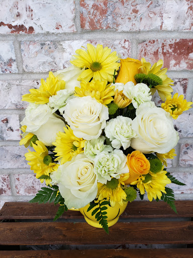 Florist «Blissful Blooms Floral», reviews and photos, 17 East Ave, Monroe, OH 45050, USA