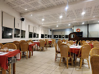 Atmosphère du Restaurant portugais Restaurant Pedra Alta à Moissy-Cramayel - n°20