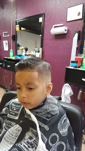 Barber Shop «DCB Barber Shop - Barber Shop Hispano», reviews and photos, 1545 E Olive Rd, Pensacola, FL 32514, USA