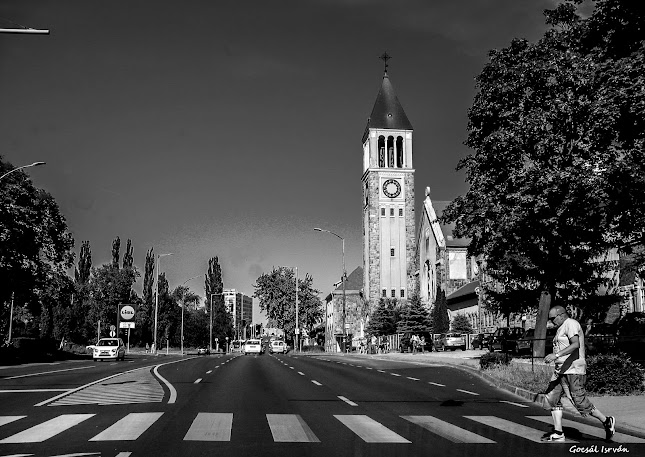 Értékelések erről a helyről: Munkás Sztent József római katolikus plébánia, Pécs - Templom