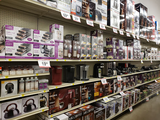 Discount Store «Bi-Mart», reviews and photos, 1600 Mt Hood Ave, Woodburn, OR 97071, USA