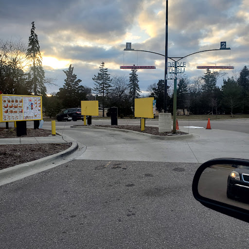 Fast Food Restaurant «Sonic Drive-In», reviews and photos, 29622 W Seven Mile Rd, Livonia, MI 48152, USA
