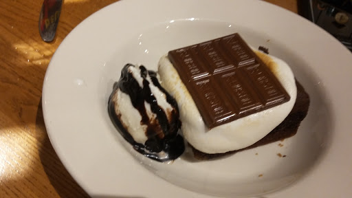 American Restaurant «Cracker Barrel Old Country Store», reviews and photos, 4680 Lenoir Ave, Jacksonville, FL 32216, USA