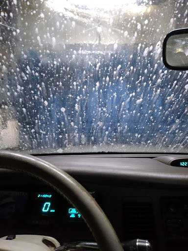 Car Wash «Bee Clean Automatic Car Wash», reviews and photos, 8416 Carnegie Ave, Cleveland, OH 44103, USA