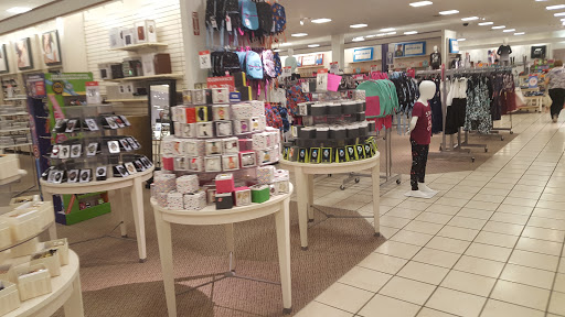 Department Store «JCPenney», reviews and photos, 2940 Commerce Dr, Johnsburg, IL 60051, USA