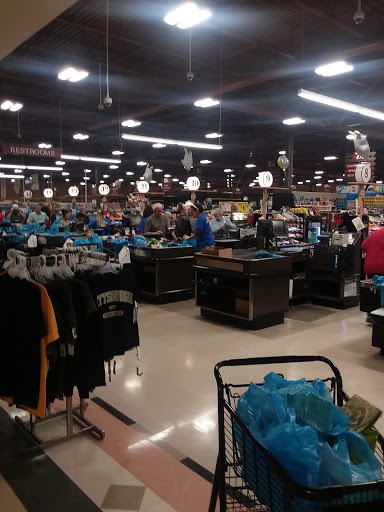 Supermarket «Giant Eagle Supermarket», reviews and photos, 1800 McKees Rocks Rd, McKees Rocks, PA 15136, USA