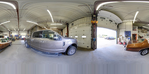 Truck Accessories Store «Auto Accessory & Install», reviews and photos, 198 Cedar Cross Rd, Dubuque, IA 52003, USA