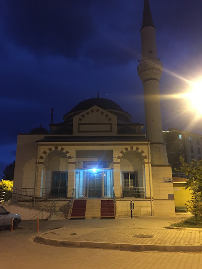 Gümüşhacıköy TOKİ Cami