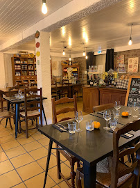 Atmosphère du Relais du Moulin - Cafe Restaurant Épicerie à Abreschviller - n°12