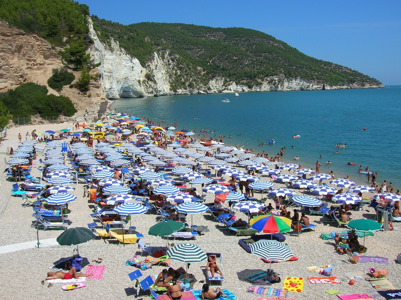 Vignanotica Plajı'in fotoğrafı çok temiz temizlik seviyesi ile