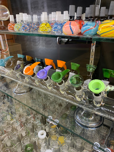 Tobacco Shop «Starbuzz Smoke Shop», reviews and photos, 668 Soscol Ave, Napa, CA 94559, USA