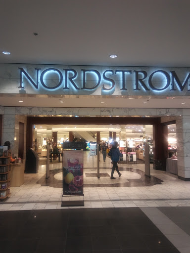 Department Store «Nordstrom», reviews and photos, 1400 S Hayes St, Arlington, VA 22202, USA