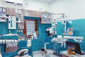 Dr.Wasim Nawaz. BDS(Cal)MDS(Cal)Maxillofacial &. Dental Clinic AMC image