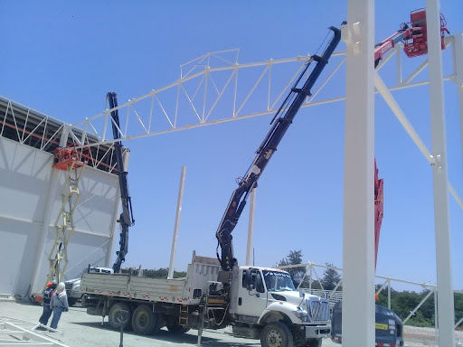 GRUAS Y MANIOBRAS - TRANSFELEC SRL