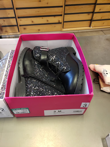 Shoe Store «DSW Designer Shoe Warehouse», reviews and photos, 8348 Agora Pkwy, Schertz, TX 78154, USA