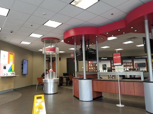 Cell Phone Store «Verizon Authorized Retailer – Cellular Sales», reviews and photos, 314 Lancaster Ave, Wayne, PA 19087, USA