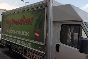 Les Grenadines Food truck image