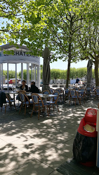 Atmosphère du Restaurant français Le Café de la Place à Le Château-d'Oléron - n°4