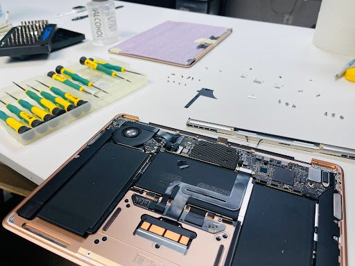 Cell Phone Store «Sell-Phone Clinic», reviews and photos, 9017 E Adamo Dr #103, Tampa, FL 33619, USA